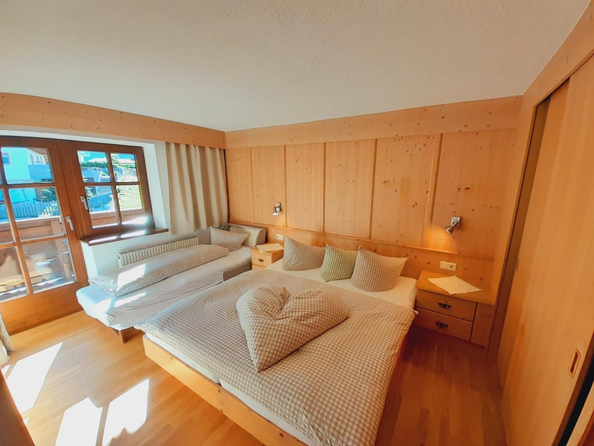 Bio & Reiterhof Der Veitenhof Umhausen Kamer foto